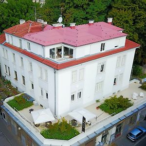Lobagola B&B
